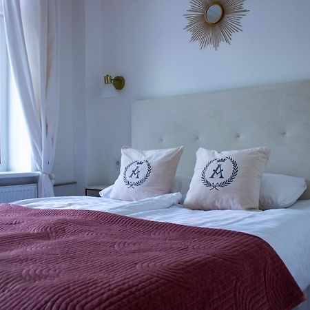 Heritage House Dane Apartment ไคลเพดา ภายนอก รูปภาพ