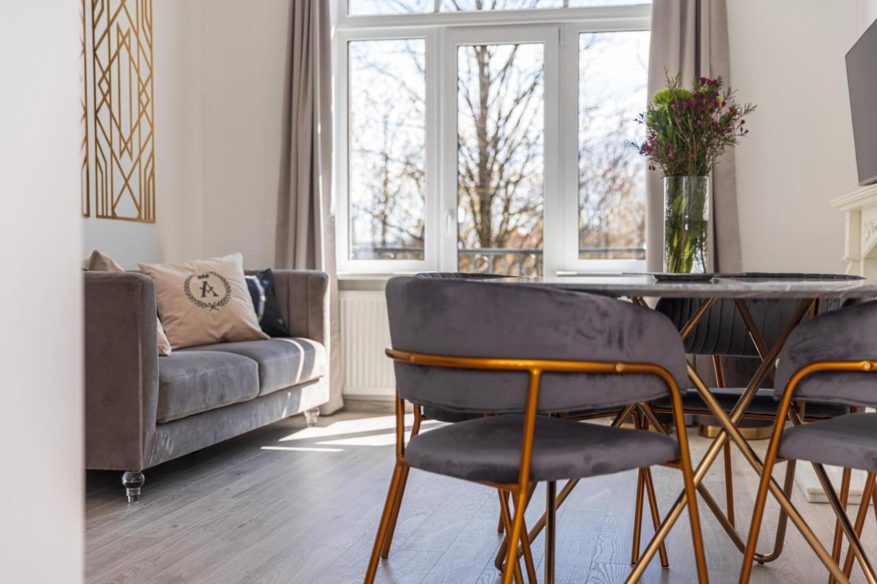 Heritage House Dane Apartment ไคลเพดา ภายนอก รูปภาพ