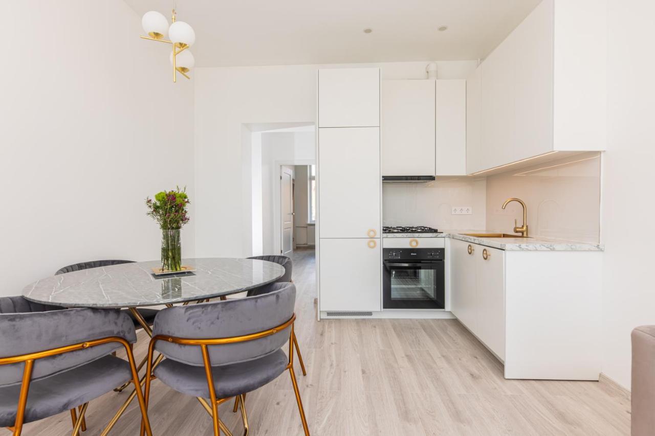 Heritage House Dane Apartment ไคลเพดา ภายนอก รูปภาพ