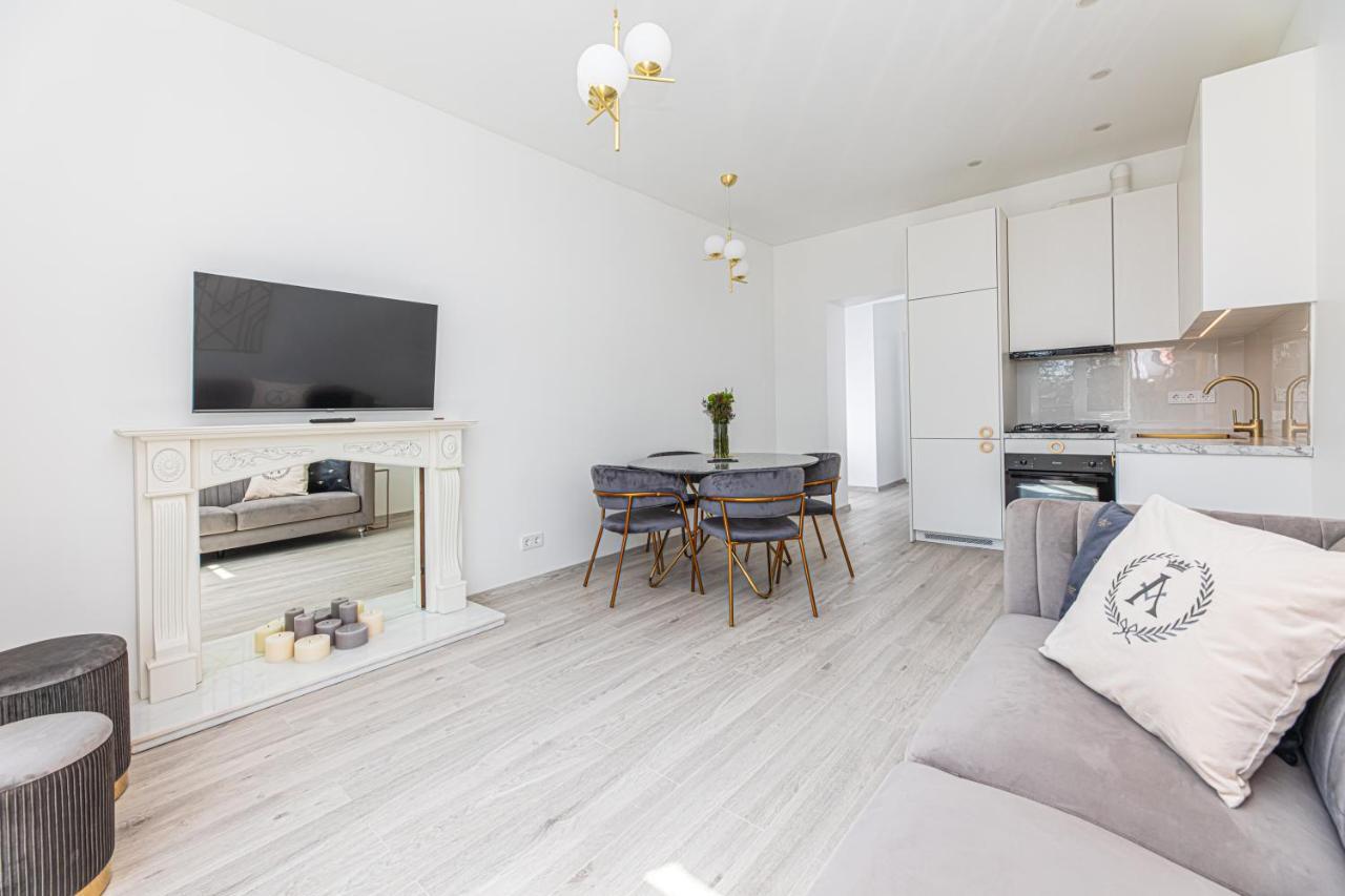 Heritage House Dane Apartment ไคลเพดา ภายนอก รูปภาพ