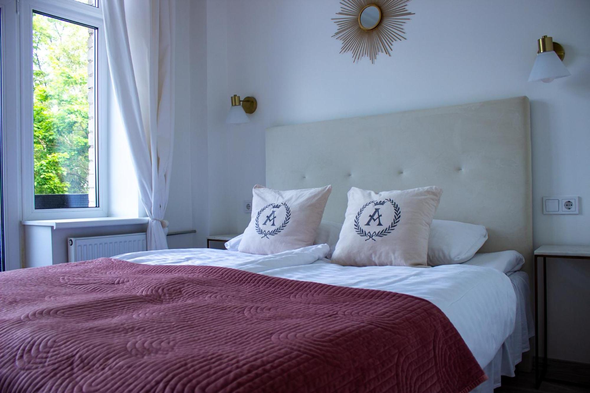 Heritage House Dane Apartment ไคลเพดา ภายนอก รูปภาพ