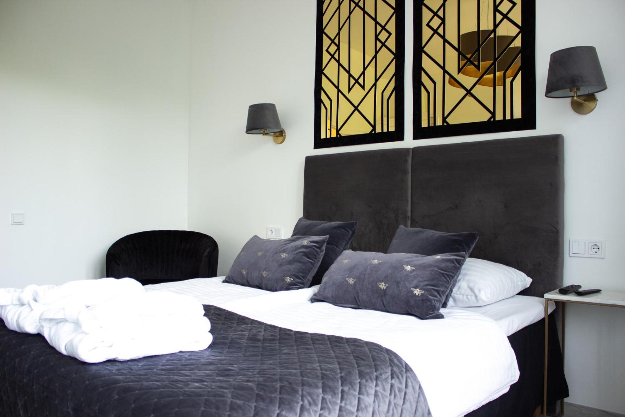 Heritage House Dane Apartment ไคลเพดา ภายนอก รูปภาพ